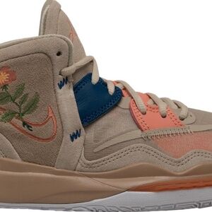 New In Box - Men’s basketball shoes, size 14. RARE